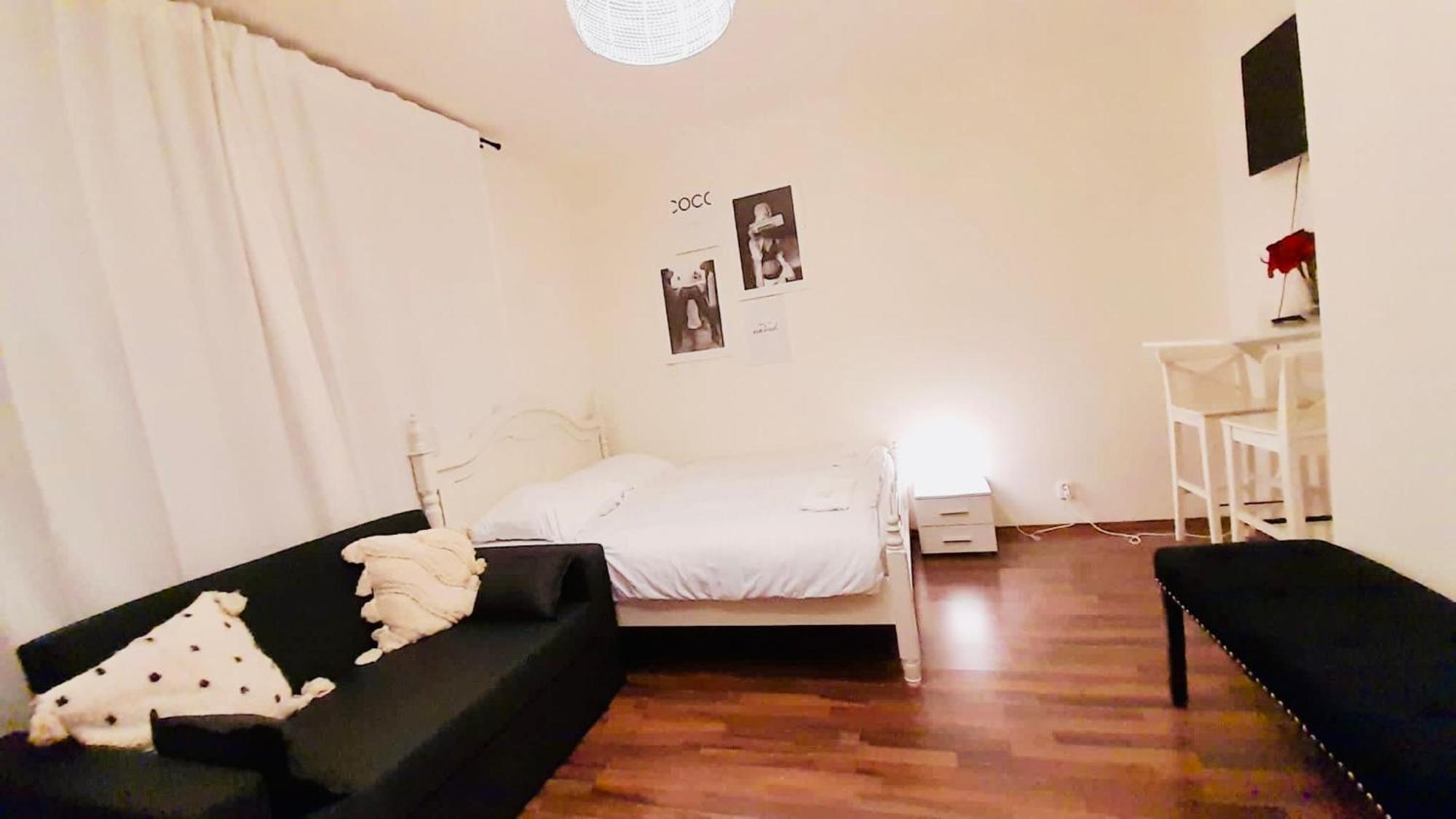 Cozy Homestay At Andel Prague Exterior photo